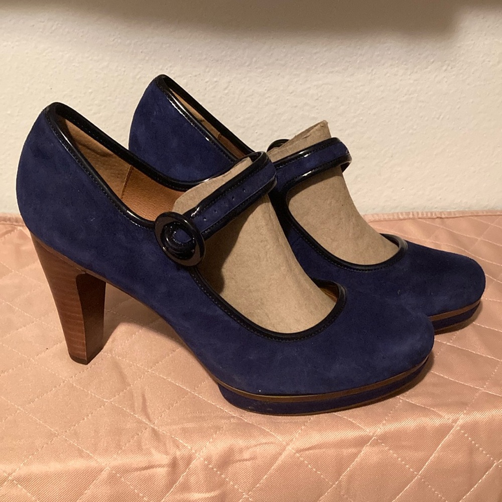 Sofft Navy Blue Mary Jane Heels size 9.5